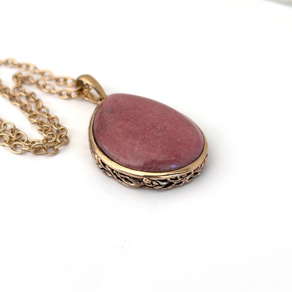 Barse Thailand Gold Tone  17” Chain And Chunky  Pink Pendant Necklace Signed